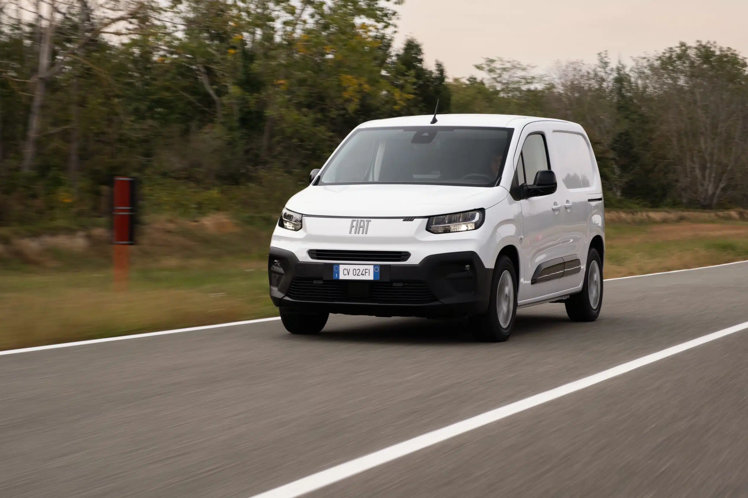 Autoutilitară Fiat Doblo Viesan Invest în cursă express pe autostradă
