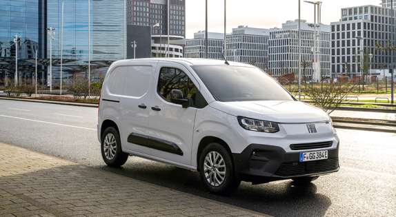 Fiat Doblo Cargo — autoutilitară de transport express, vedere frontală